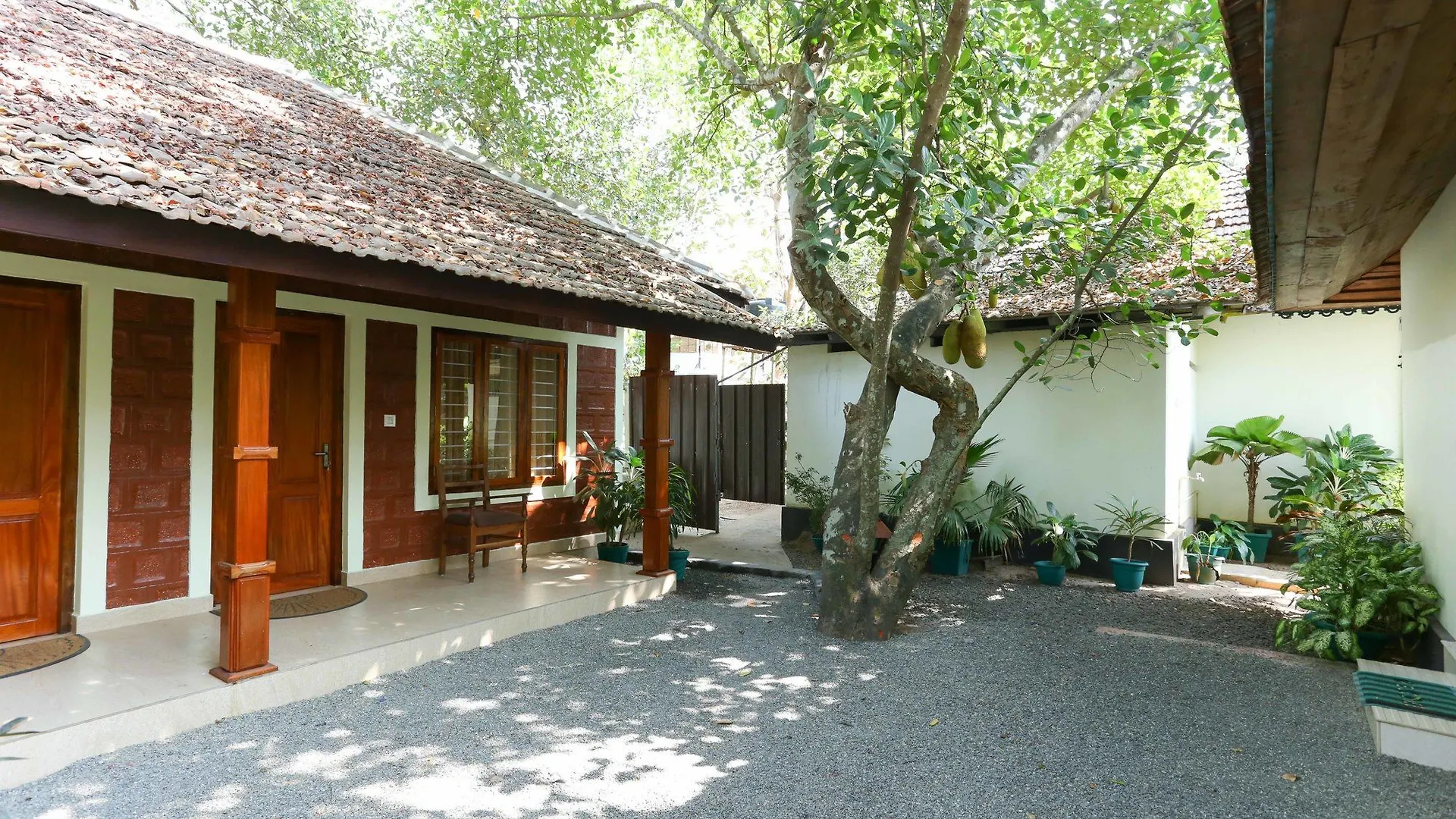 Treebo Green Aura Alappuzha